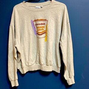 MARUCHAN INSTANT LUNCH WO SIZE MED OVERSIZED SWEATSHIRT W/GRAPHIC DESIGN CLEAN